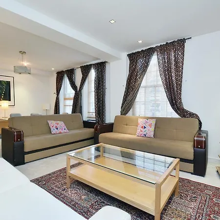 Fitzhardinge House Portman Hotel